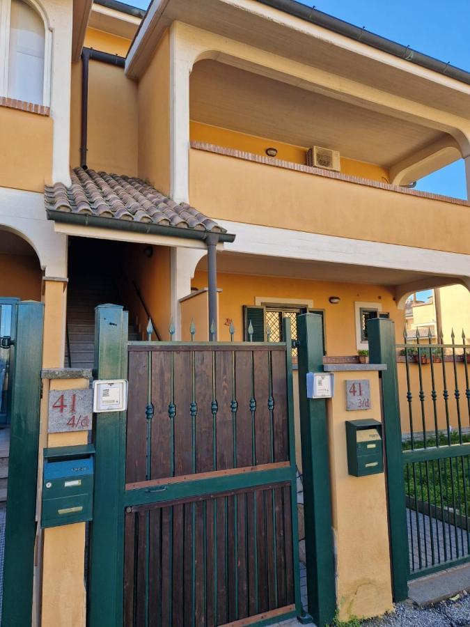 Appartamento Casa Elsa Palidoro Esterno foto