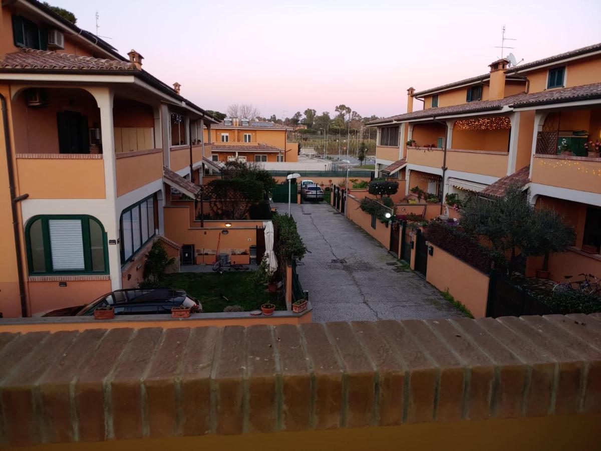 Appartamento Casa Elsa Palidoro Esterno foto
