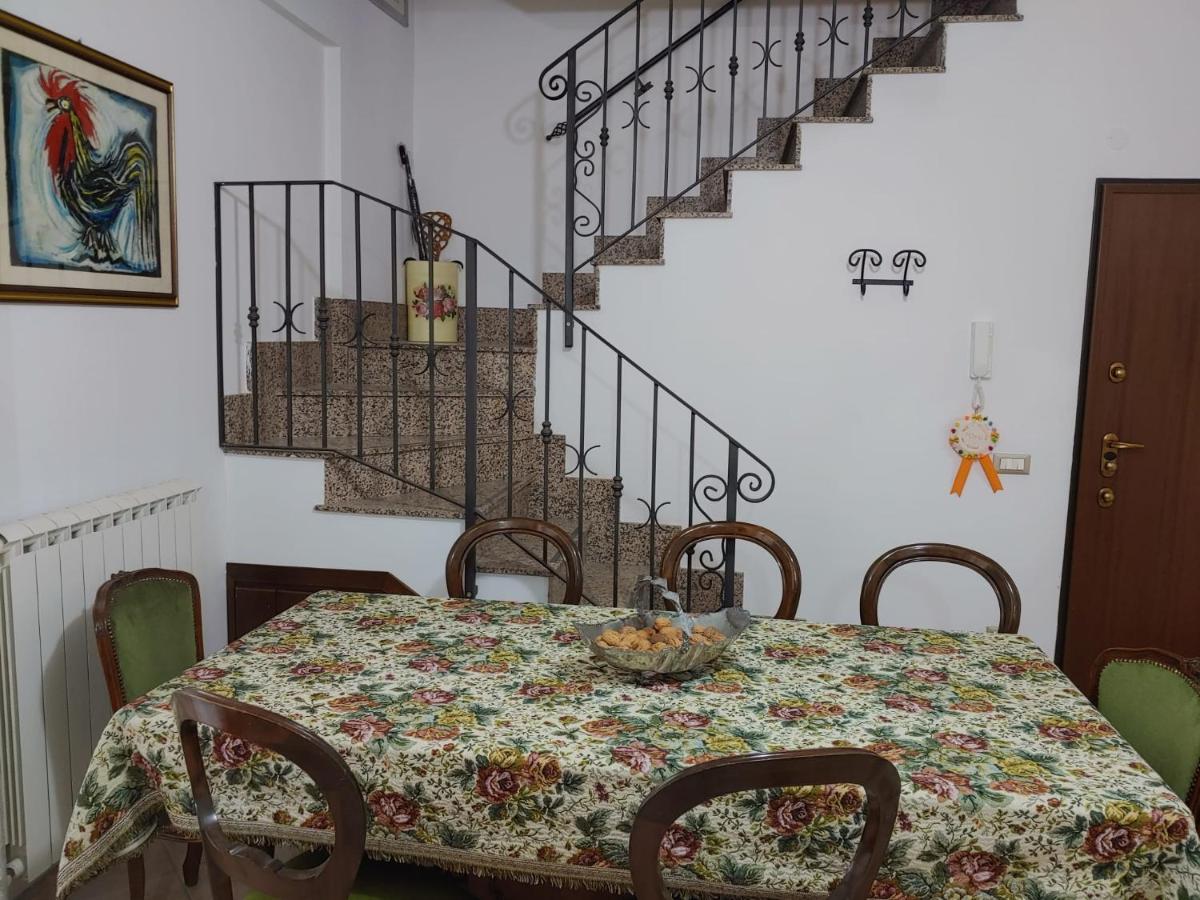 Appartamento Casa Elsa Palidoro Esterno foto
